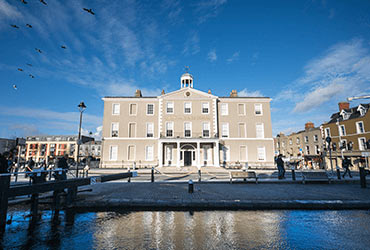 Estudiar Inglés en Dublín en Atlas Language School