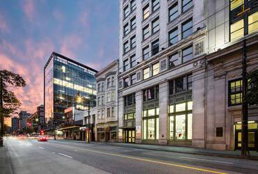 Estudiar y Trabajar en Canadá University Canada West